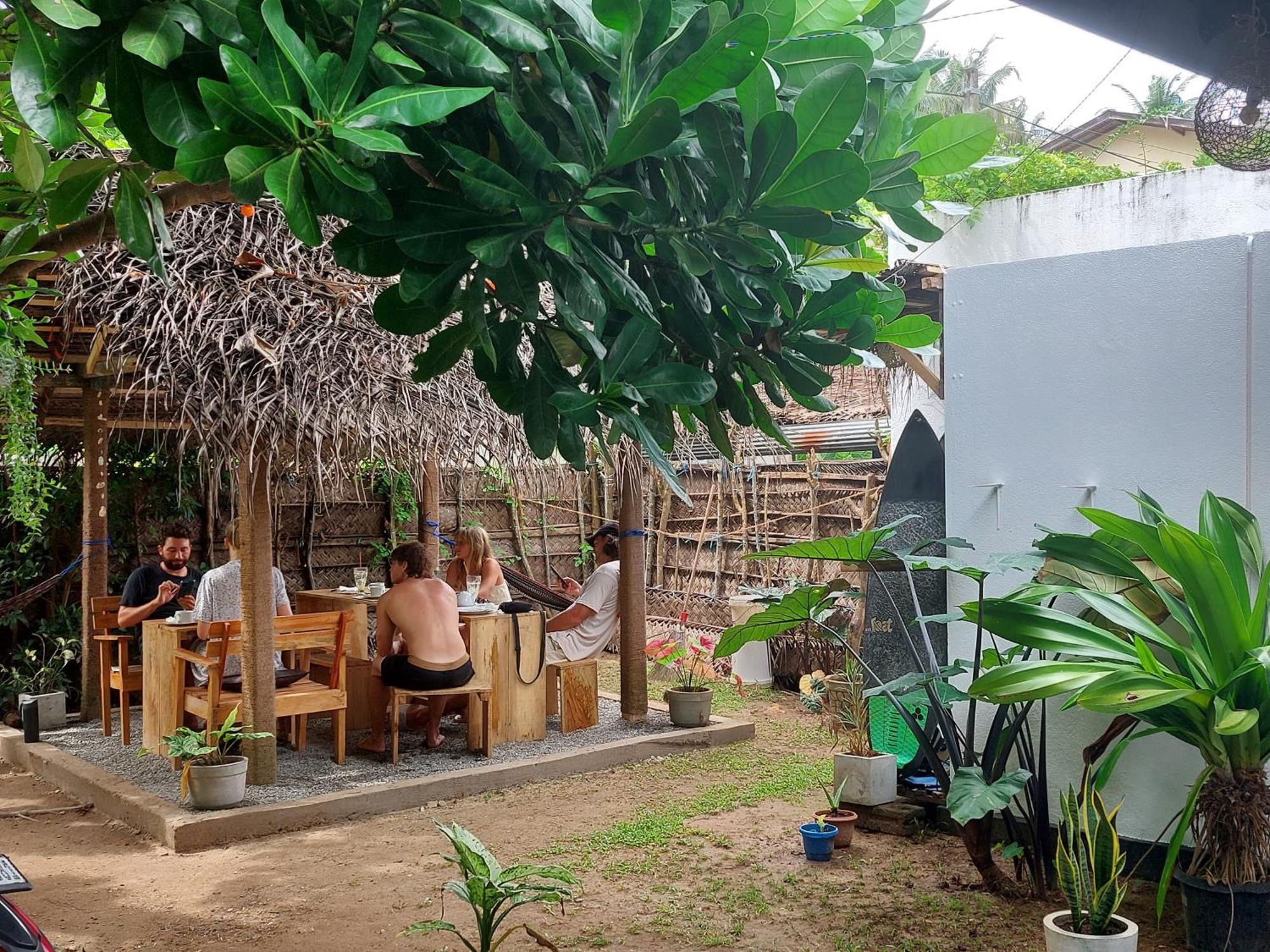 Cosynsurf Bed & Breakfast Matara Ngoại thất bức ảnh
