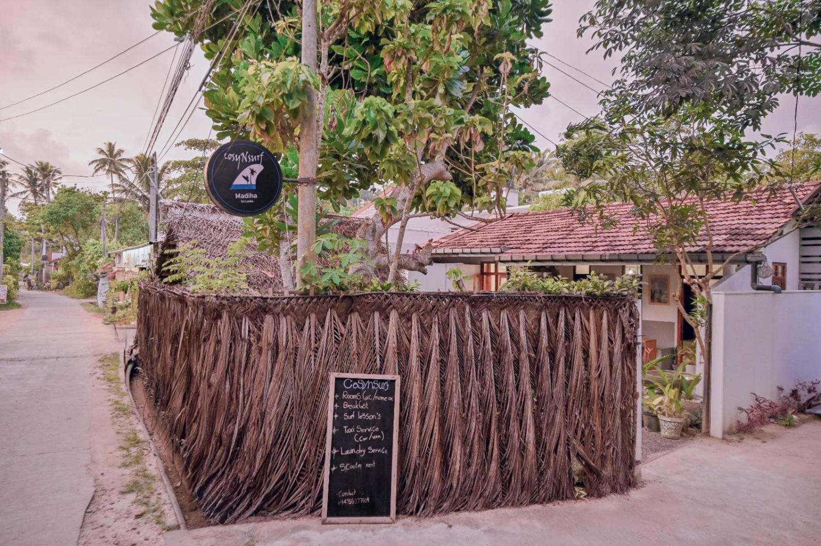 Cosynsurf Bed & Breakfast Matara Ngoại thất bức ảnh