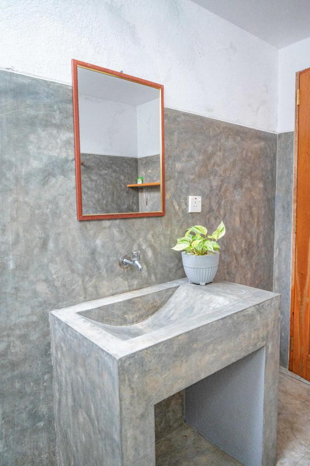 Cosynsurf Bed & Breakfast Matara Ngoại thất bức ảnh
