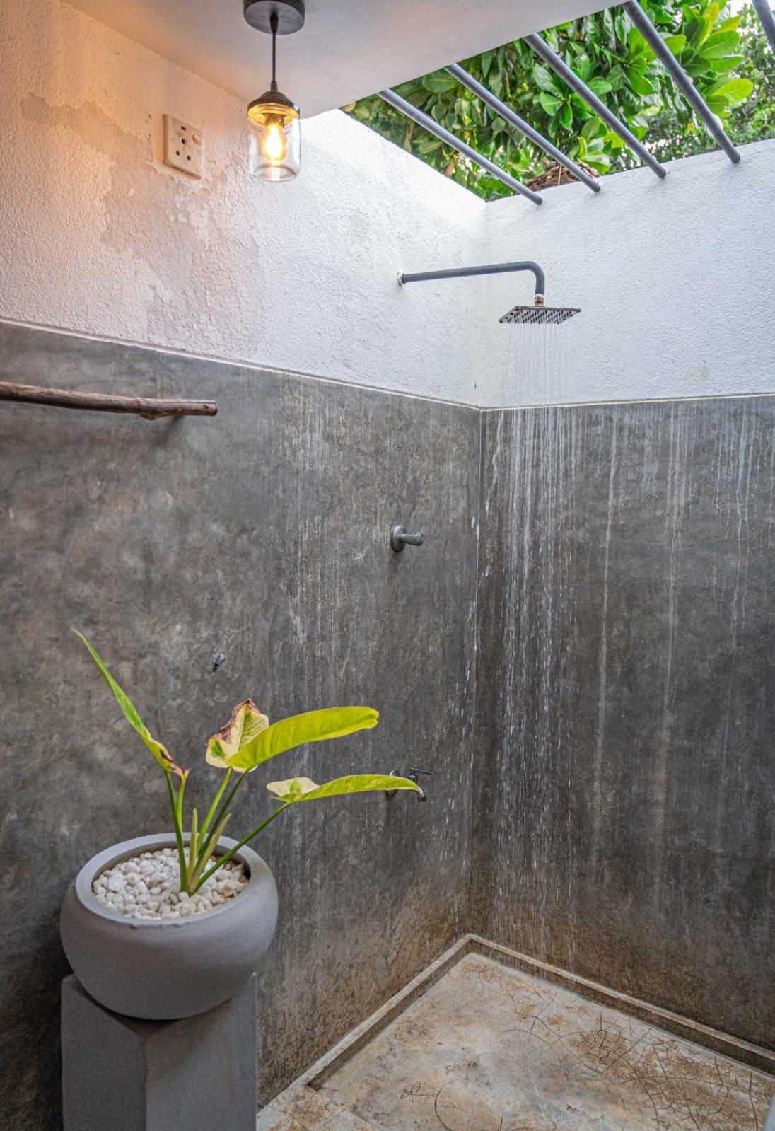 Cosynsurf Bed & Breakfast Matara Ngoại thất bức ảnh